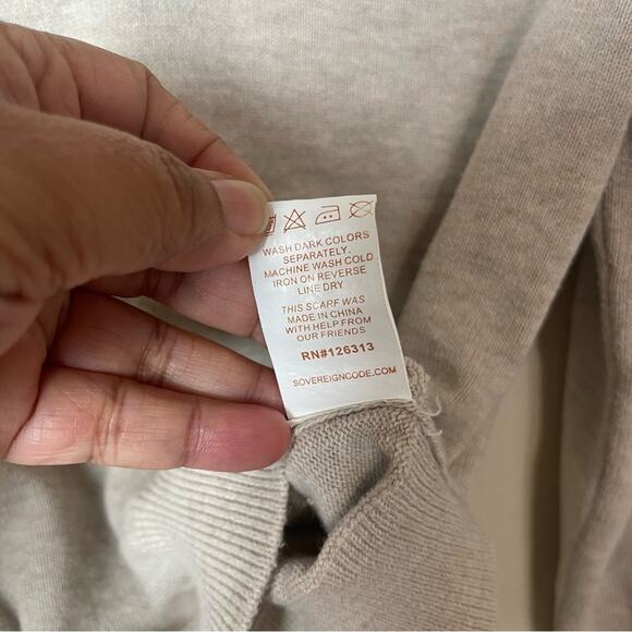 Sovereign Code V Neck Long Sleeve Sweater Oatmeal Size 4T Boys - Picture 5 of 6